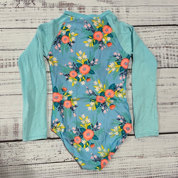 3 for $21! Bundle of Cat & Jack Girls' Swimsuits- Size S (6/6X) - Picture 4 of 9